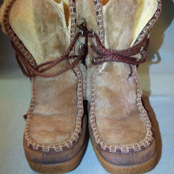 VTG Snowland Faux Fur Boots Size 6- BohoStyle - Picture 2 of 7